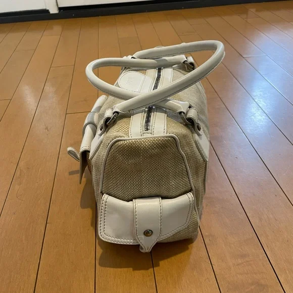 Todds White and Tan Women's Handbag - Picture 2 of 6